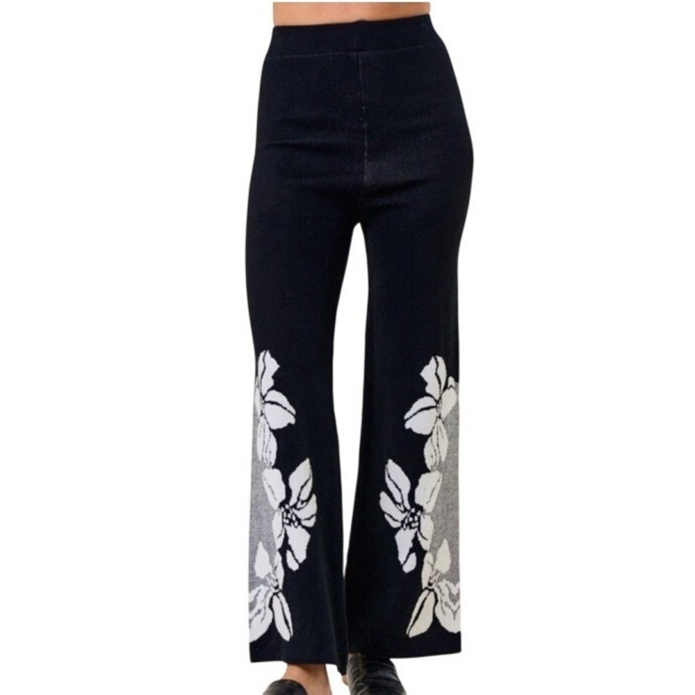 On Blue Knit Pants Women's Large Black Floral Intarsia Wide Leg Stretch Cozyfall